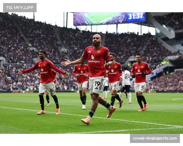 曼联2-2热刺,里沙利松绝杀被扳平,球迷冲突引关注